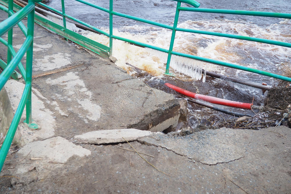 Emergency Water Removal work in Orlando featuring HEPA containment